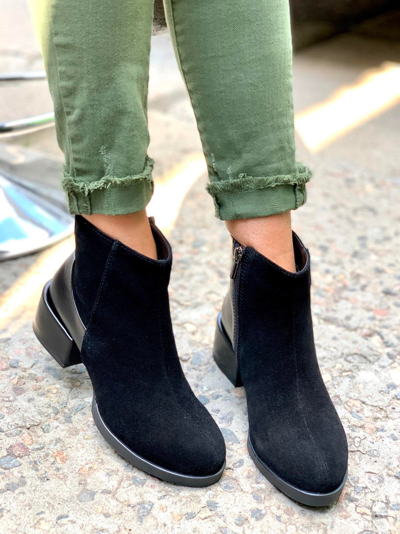 Women Suede Ankle Boots Demi-season Black