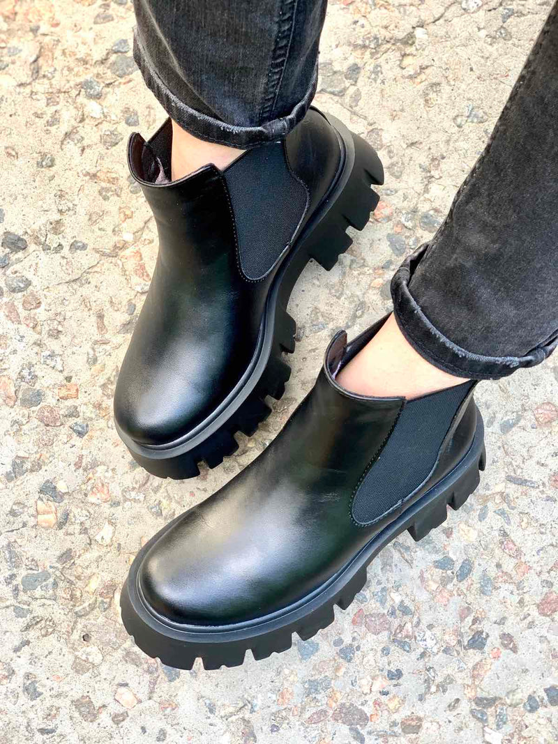 Women Leather Winter Boots Chelsea Black