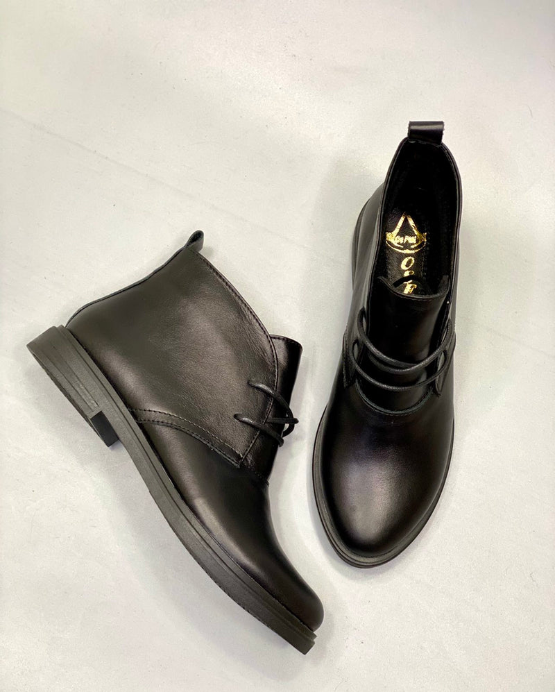 Women Demi-season Leather Boots 1502 Black