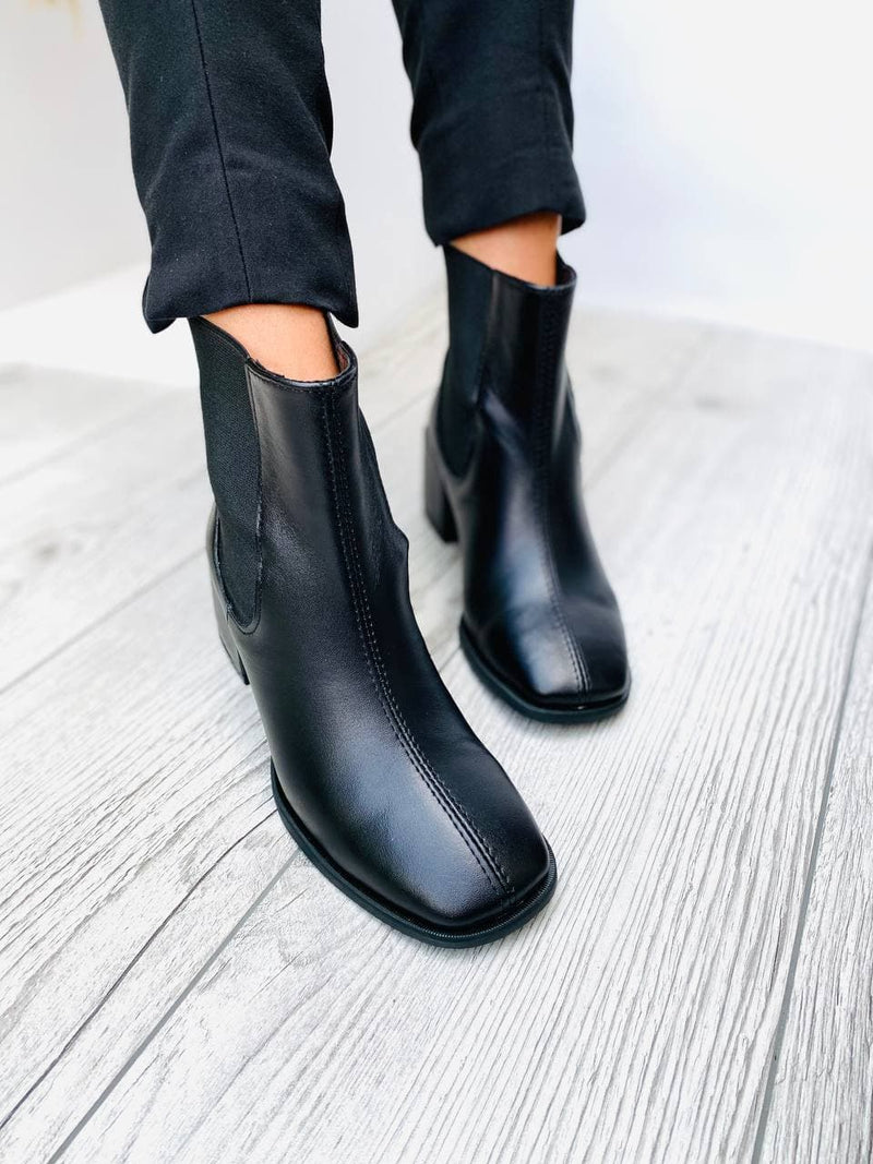 Women Leather Ankle Boots Demi-season Black