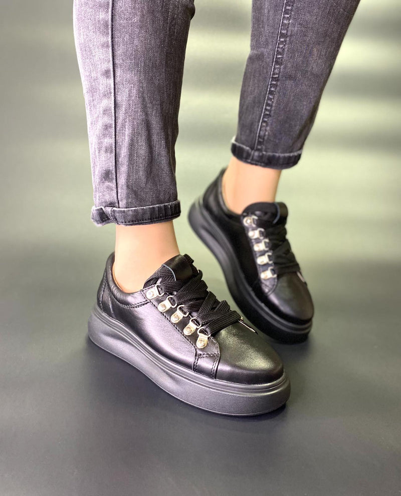 Women Leather Sneakers Black