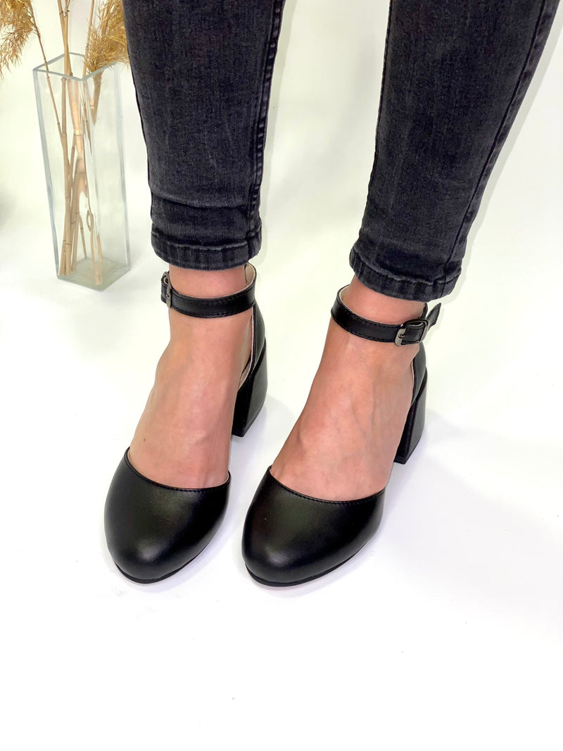 Women Leather Heel Shoes Black