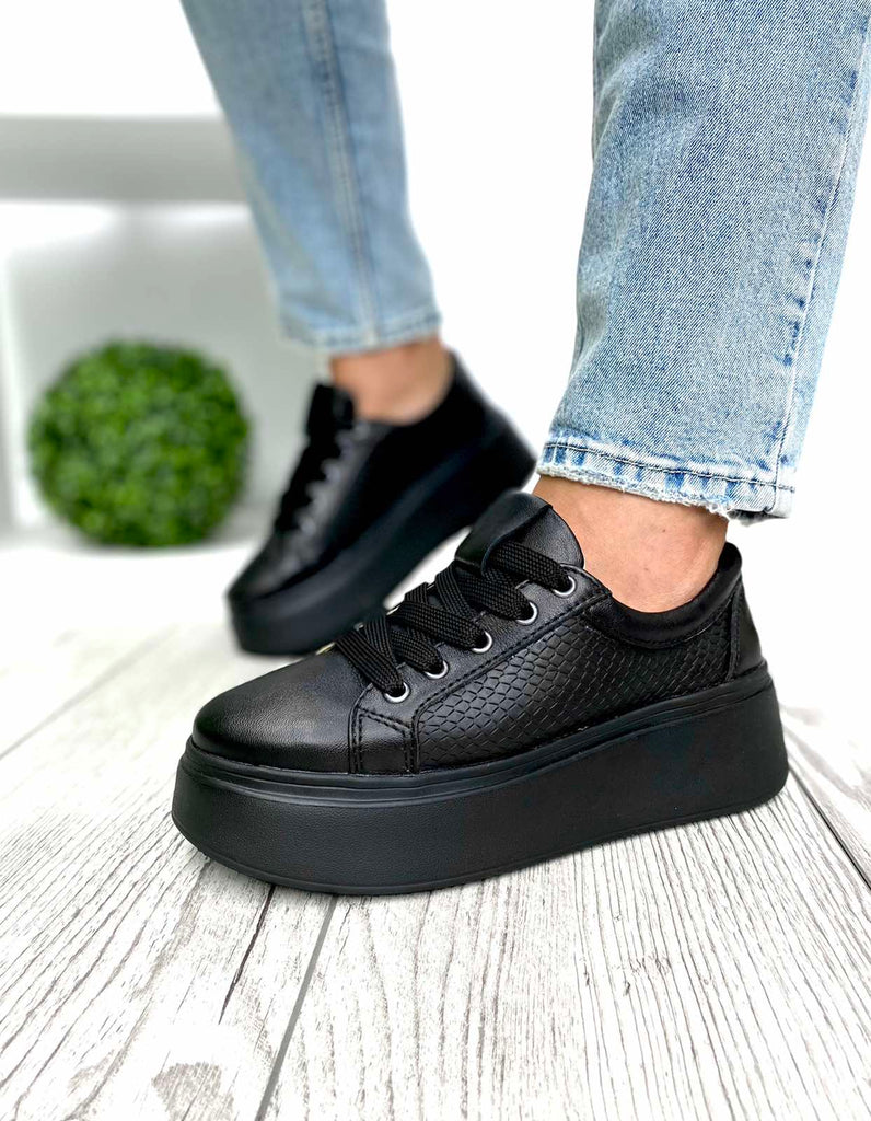 Women Leather Sneakers Black