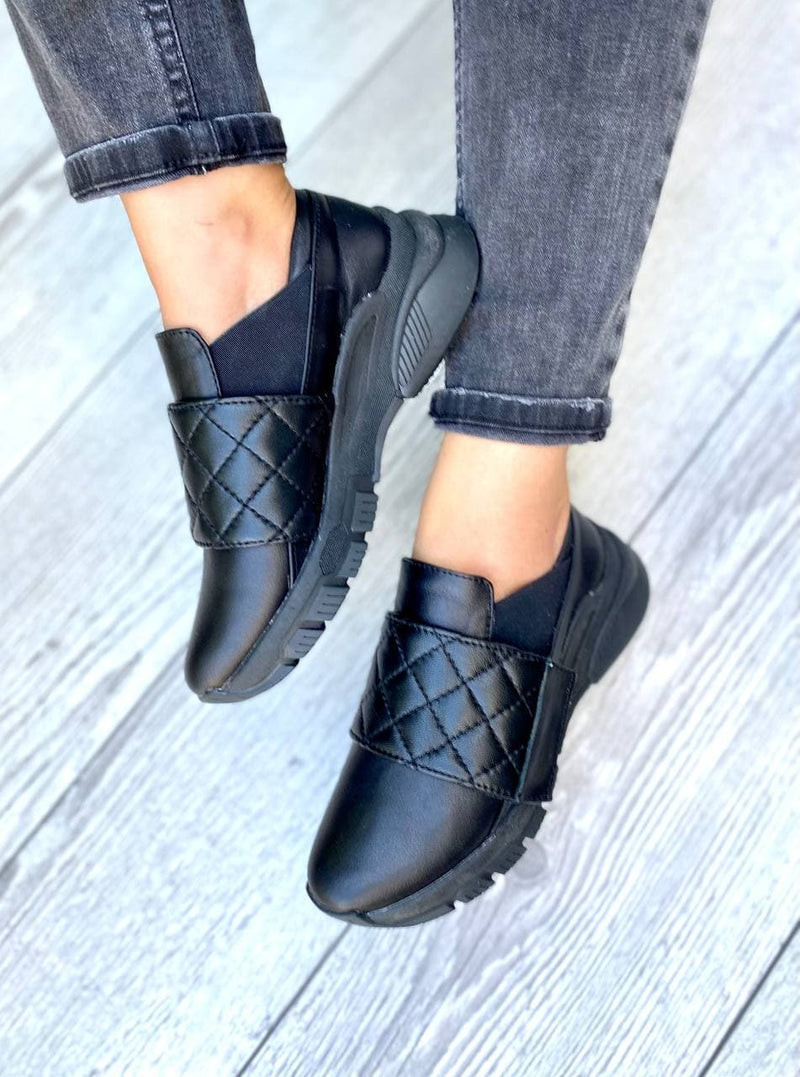 Women Leather Sneakers 1545 Black