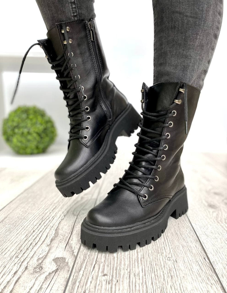 Women Demi-season Leather Boots 1550 Black