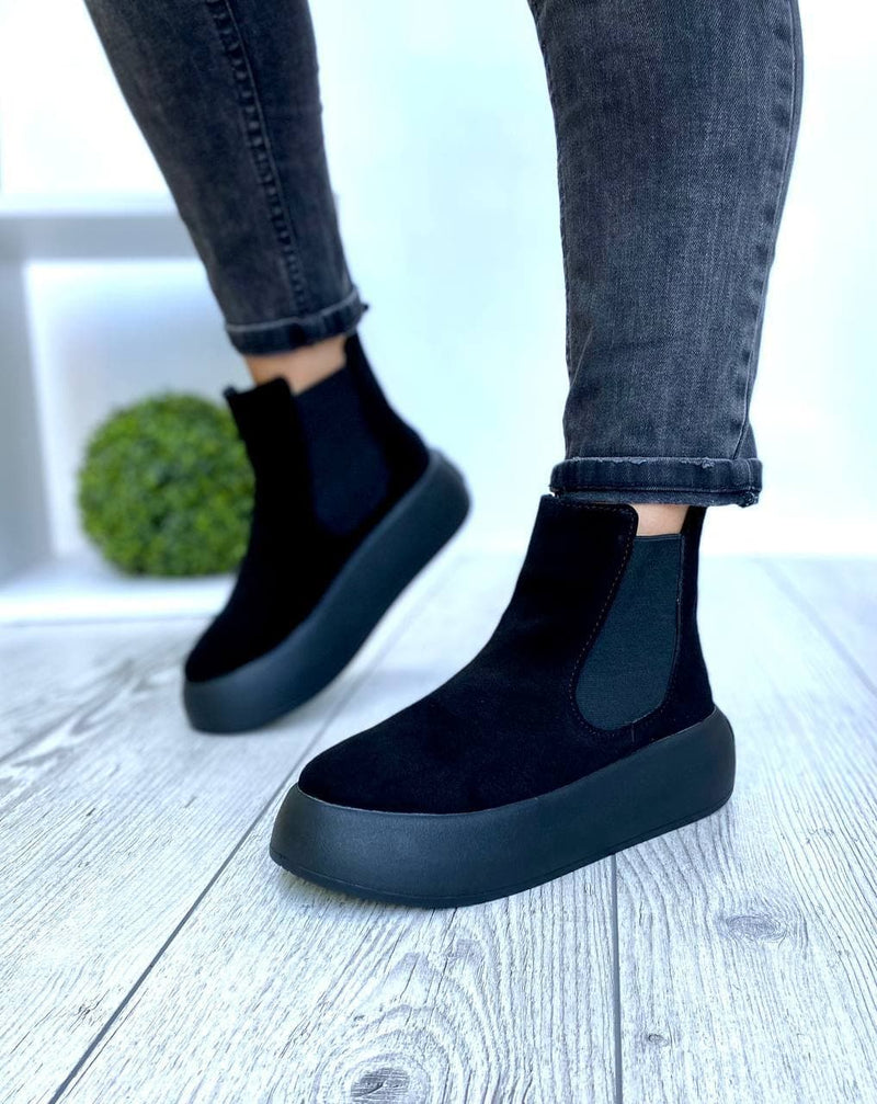 Women Demi-season Suede Chelsea Boots Black