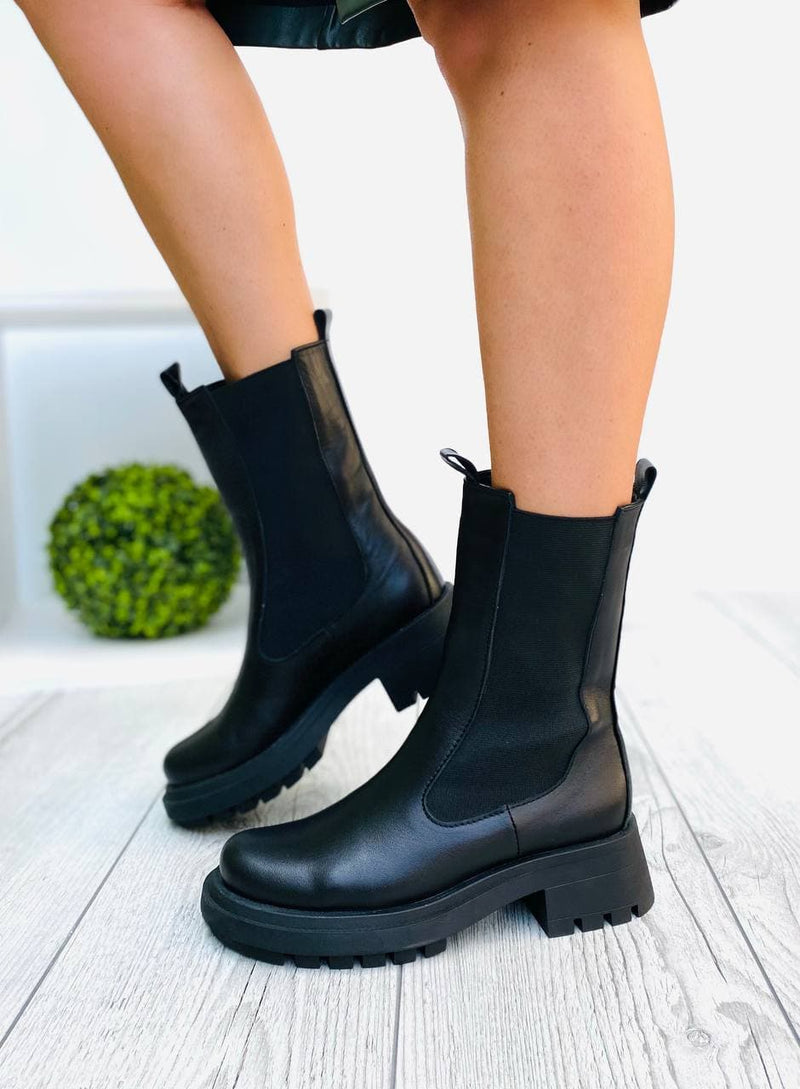 Women Leather Boots Chelsea Demi-season Black