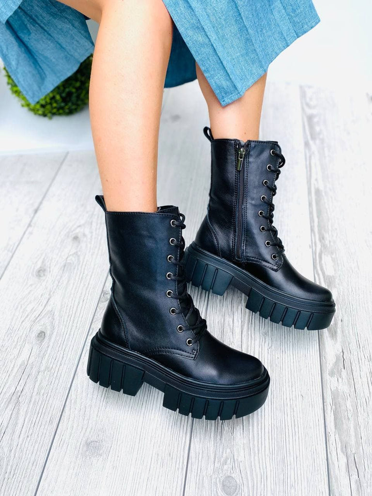 Women Leather Boots 1556 Demi-season Black