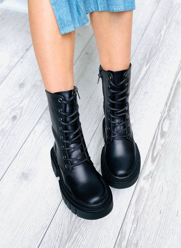 Women Leather Boots 1556 Demi-season Black