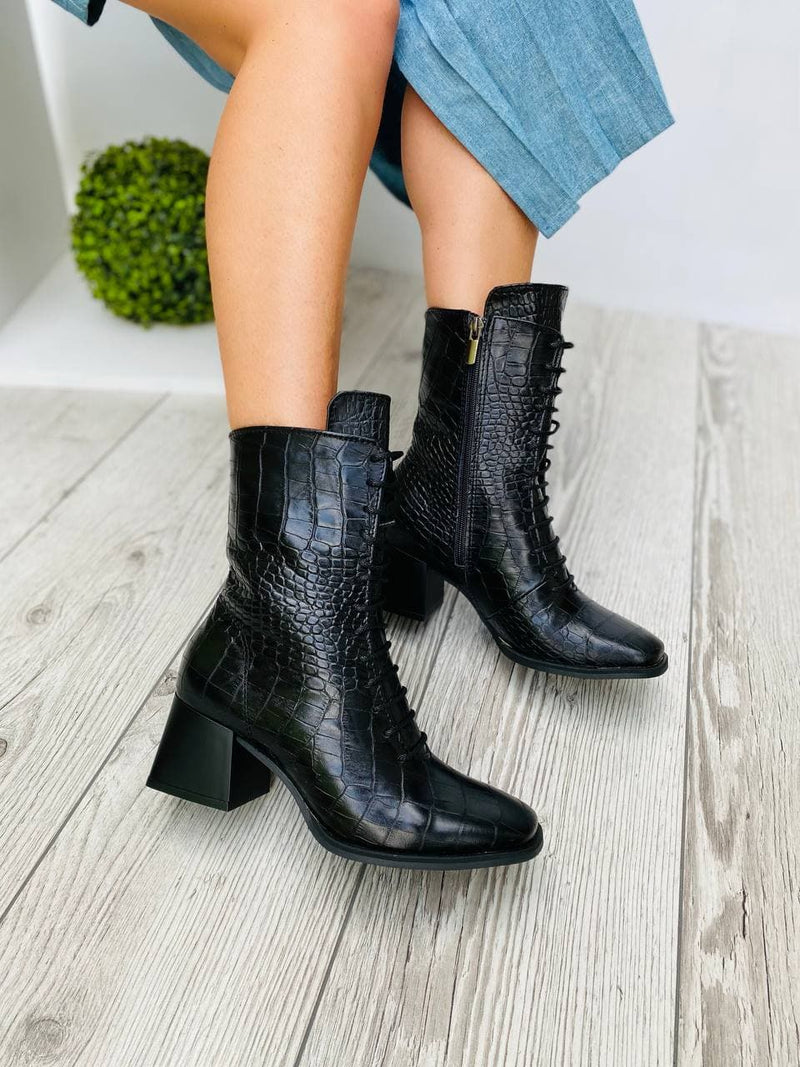 Women Leather Ankle Boots Demi-season Black
