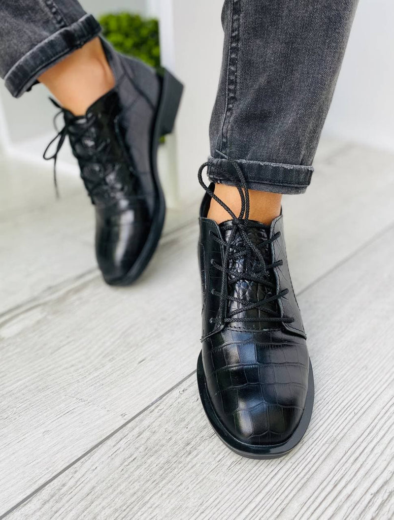 Women Leather Lace-Up Boots Black