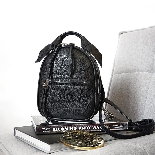 Woman Leather Backpack Dea Black