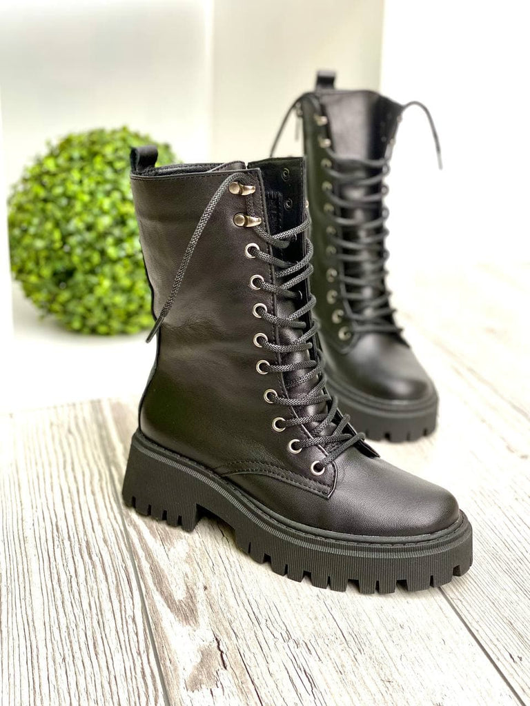 Women Demi-season Leather Boots 1550 Black